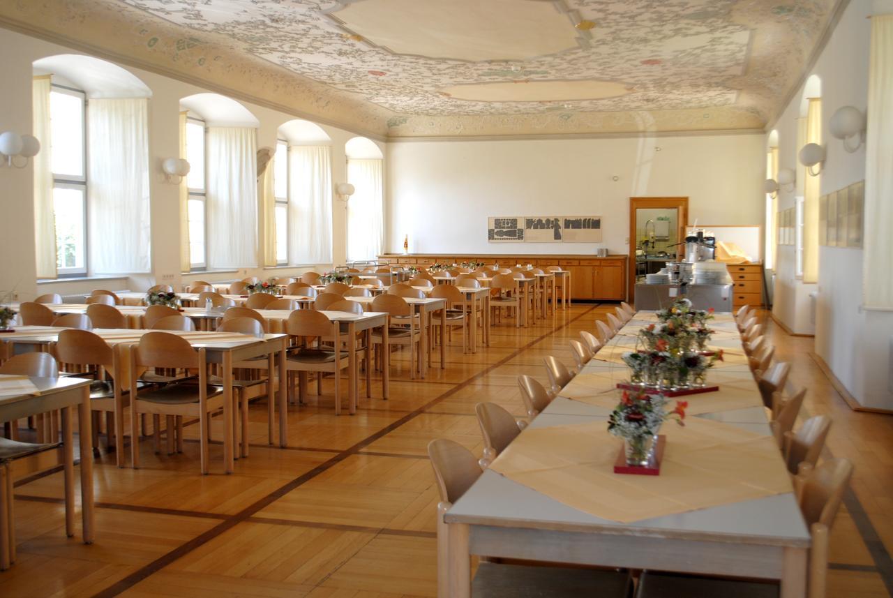 Готель Jugendhaus St. Norbert Rot an der Rot Екстер'єр фото