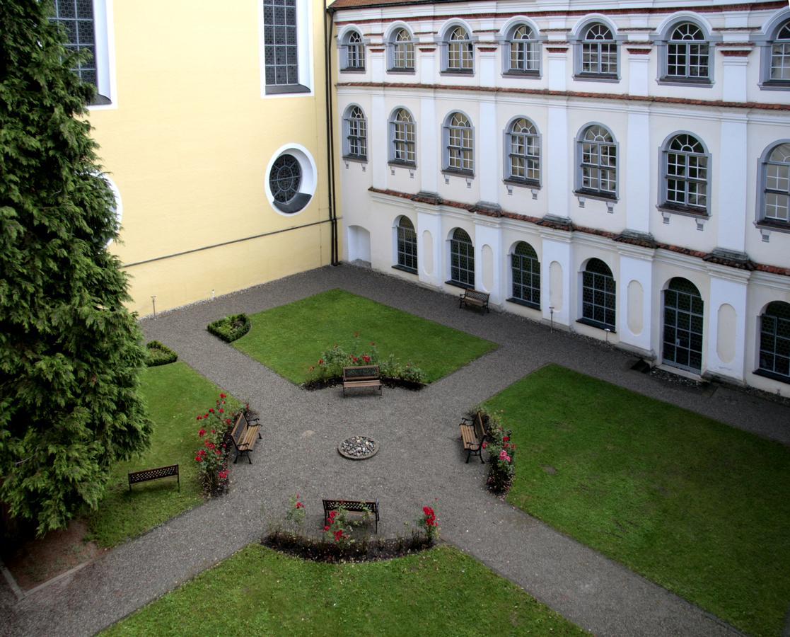 Готель Jugendhaus St. Norbert Rot an der Rot Екстер'єр фото